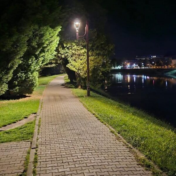 LED parkovska svjetiljka LPU-34F u Zrenjaninu